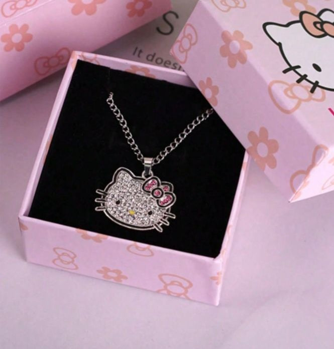 Glams Kitty Necklace