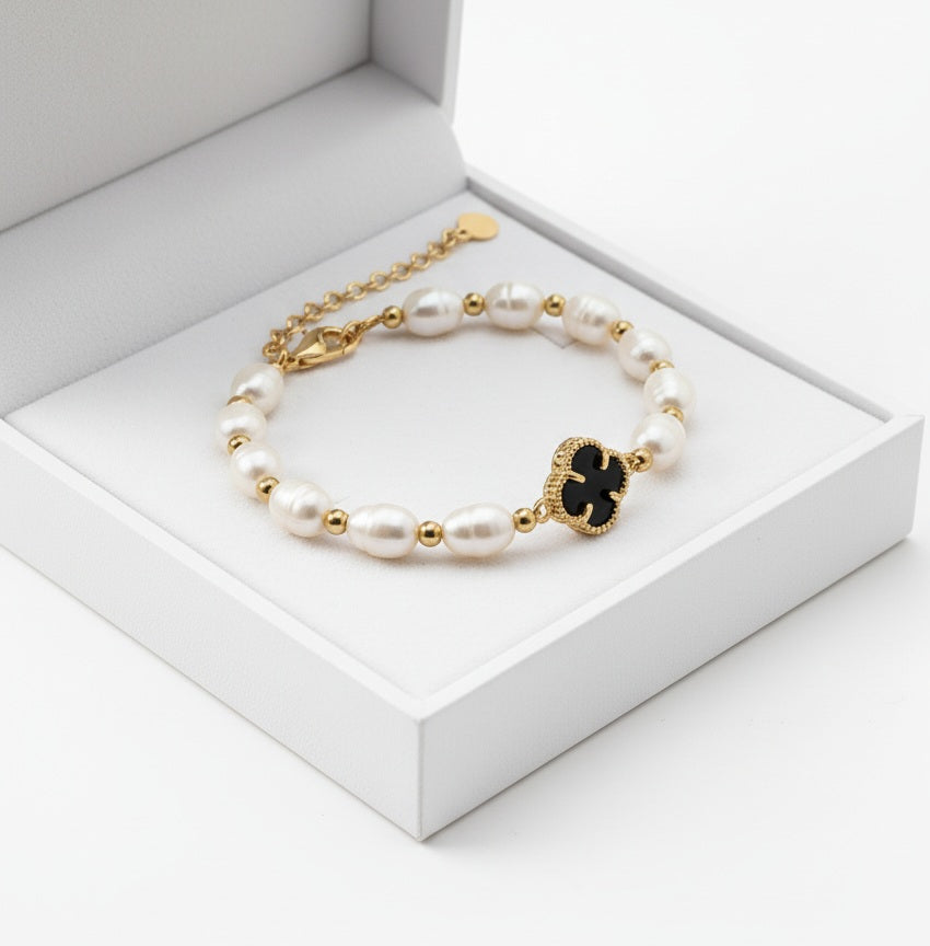 Glams Pearl Bracelet