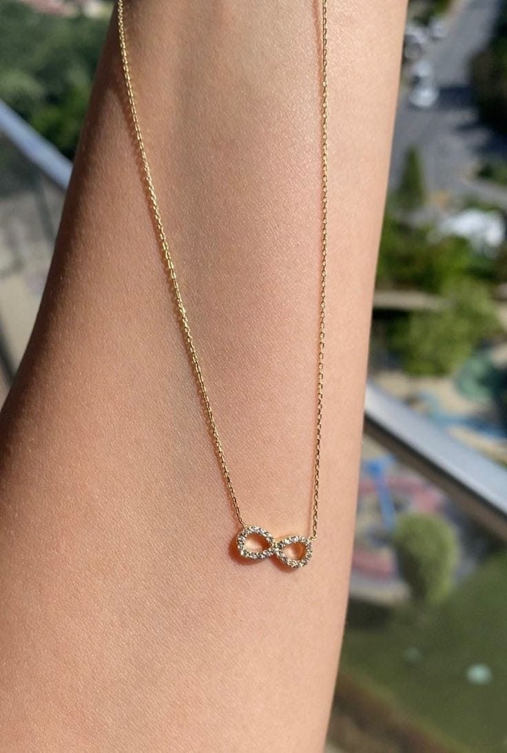 Glams Infinity Necklace