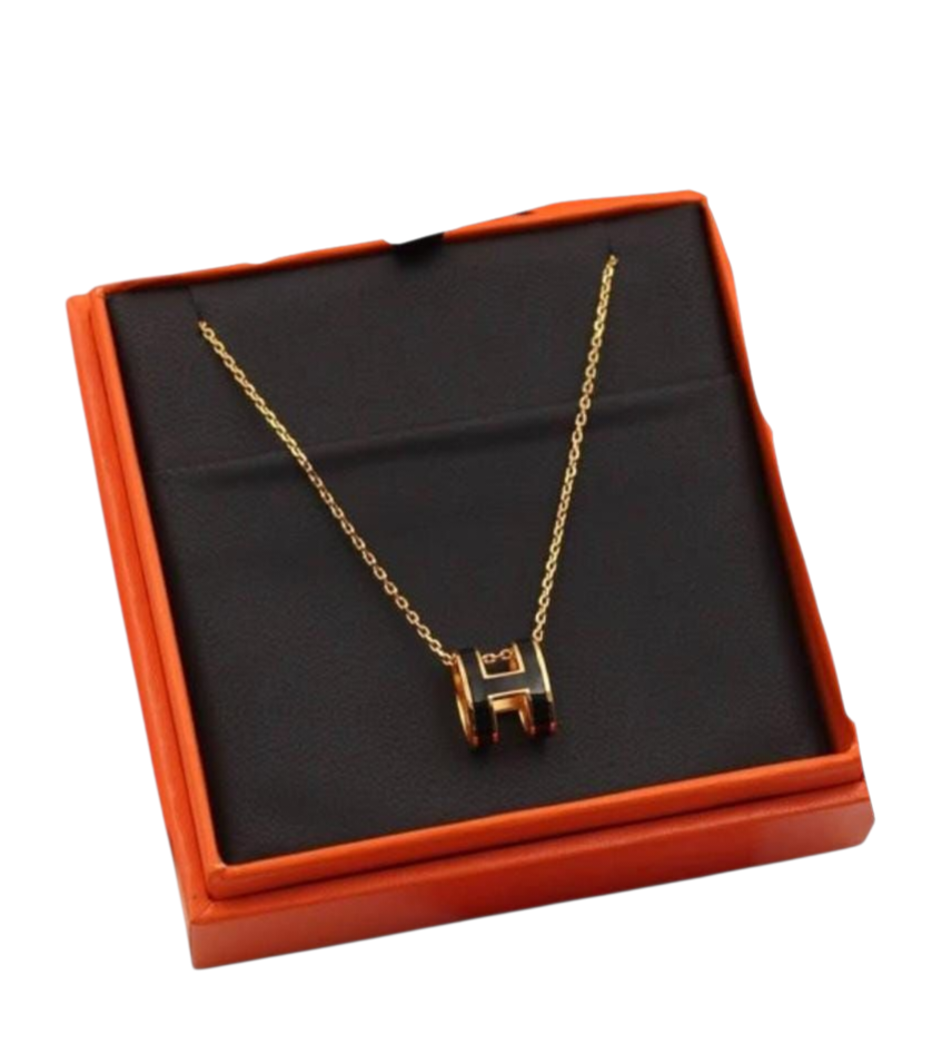 Glams H Necklace