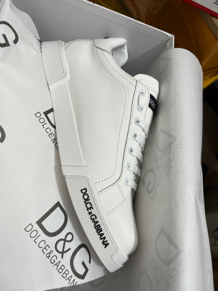 Glams DG white