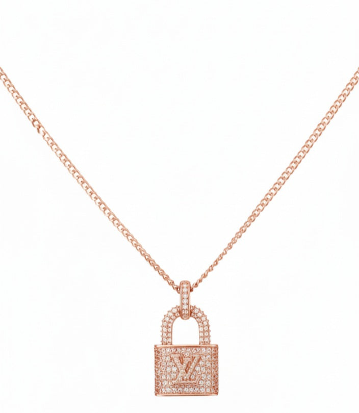 Glams Lv Chain