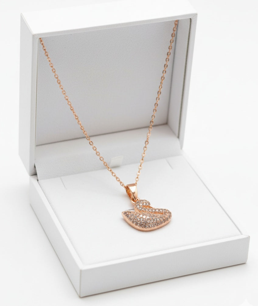 Glams Swan Chain
