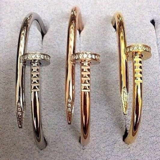 Glams Nail Bracelet