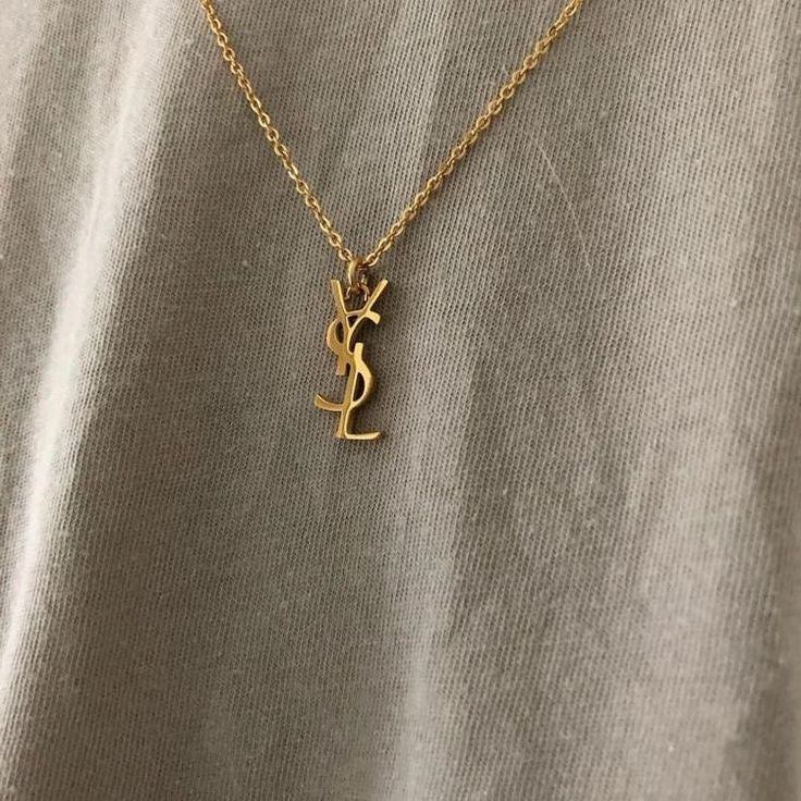 Glams YSL chain