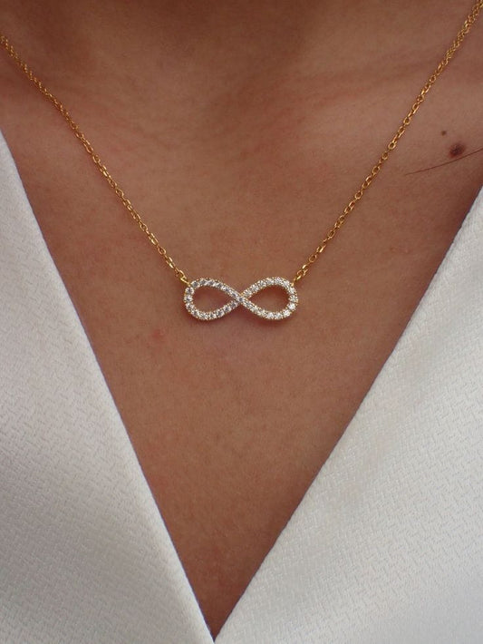 Glams Infinity necklace