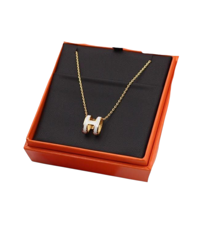 Glams H Necklace