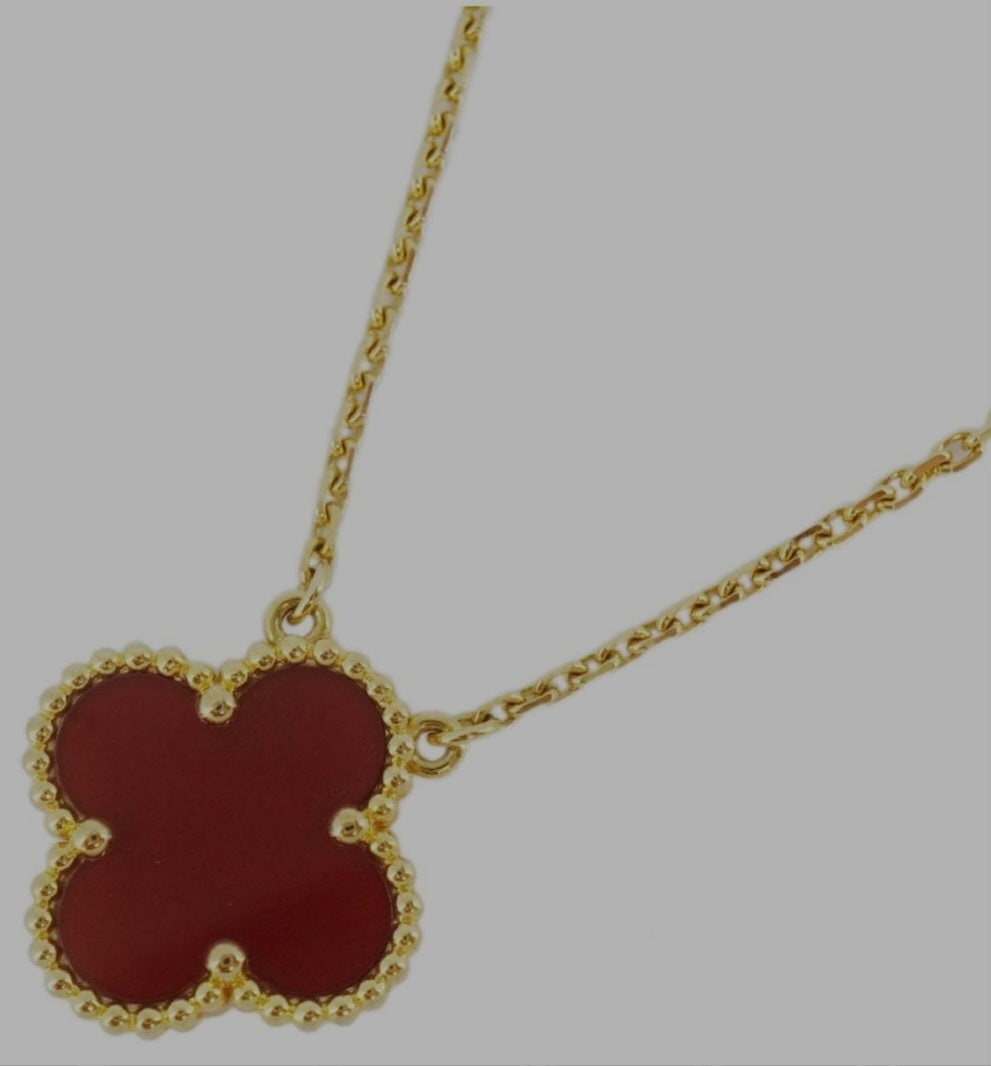 Glams Clover Necklace