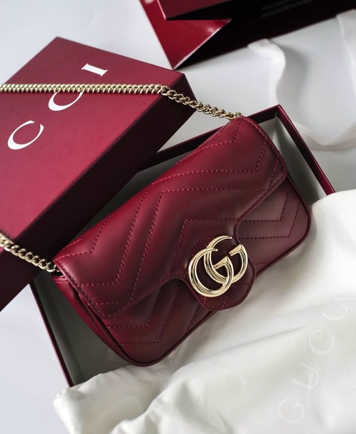 Glams GG Chain