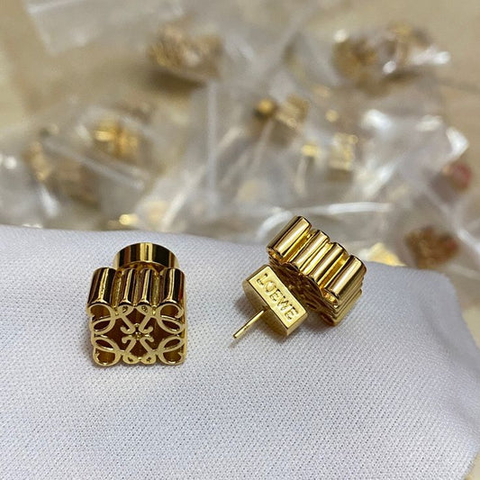Glams Cee Earring