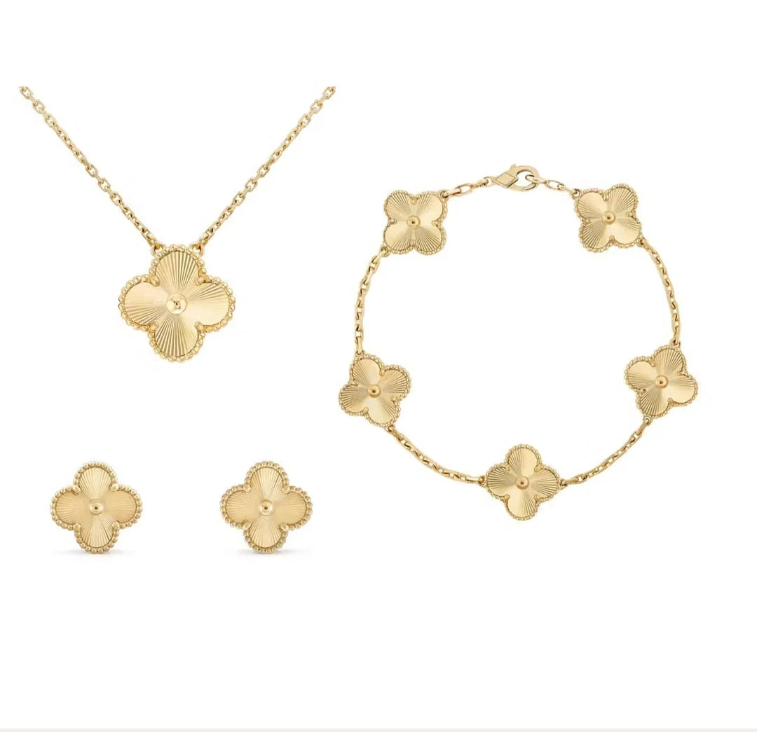 Glams Clover Set