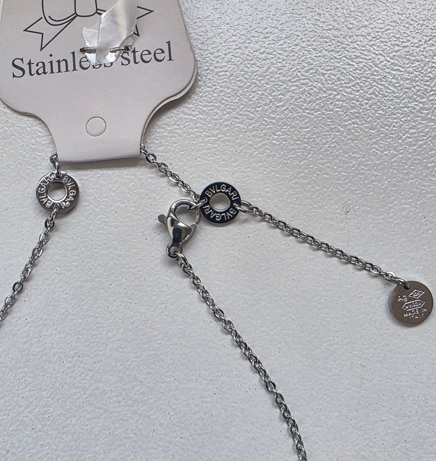 Glams Hollow Necklace