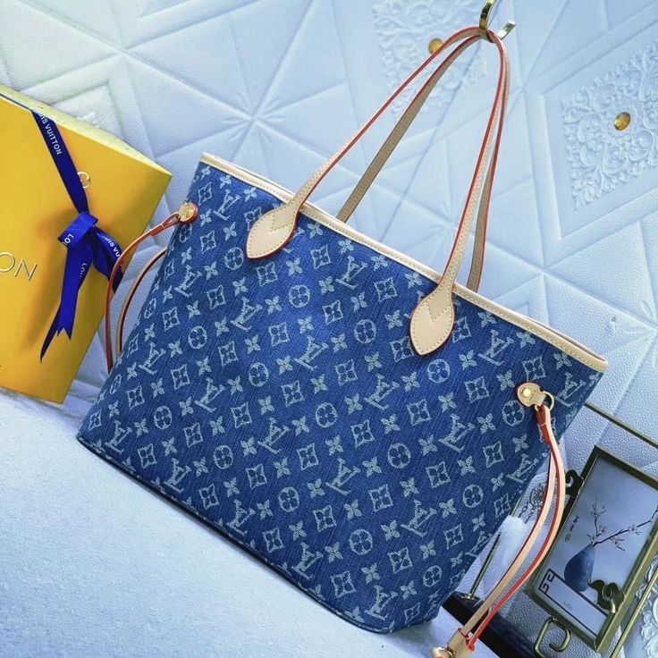 Glams Blue Tote